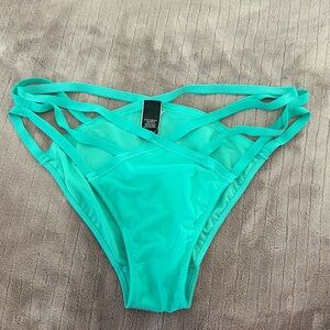 (NEW) Victoria Secret Strappy Pantie
